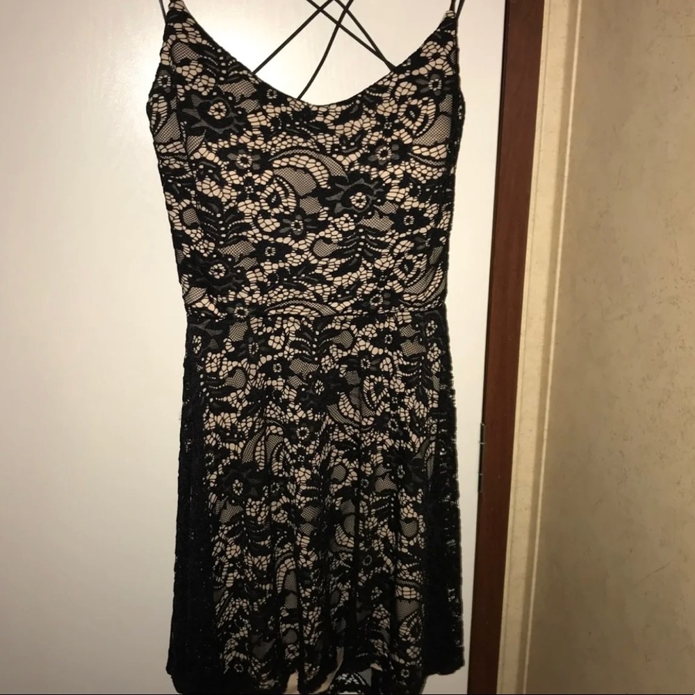black lace & nude dress 🖤
